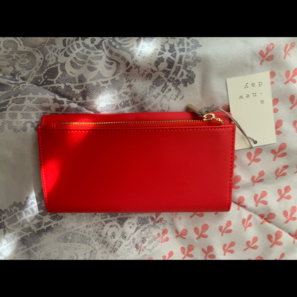 Red Wallet
